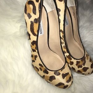 Steve maddens leopard pumps